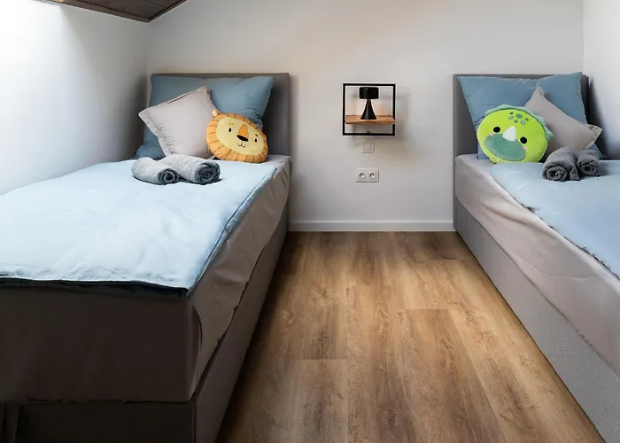 Baka * Ábrahámhegy